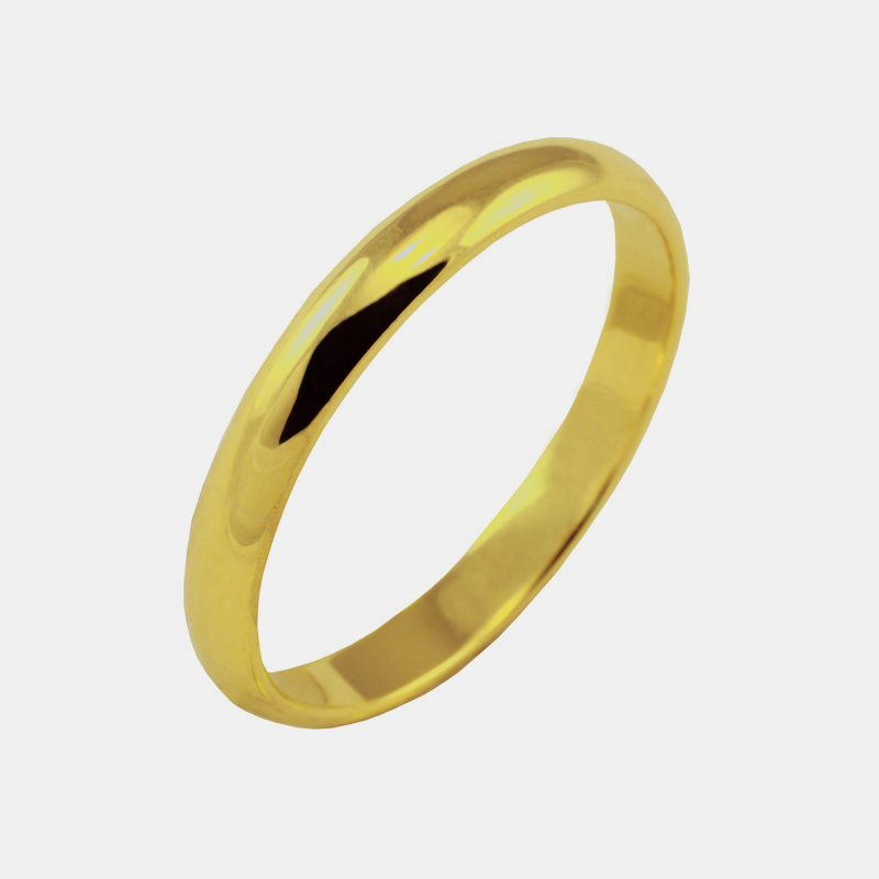 Traditional gold wedding ring