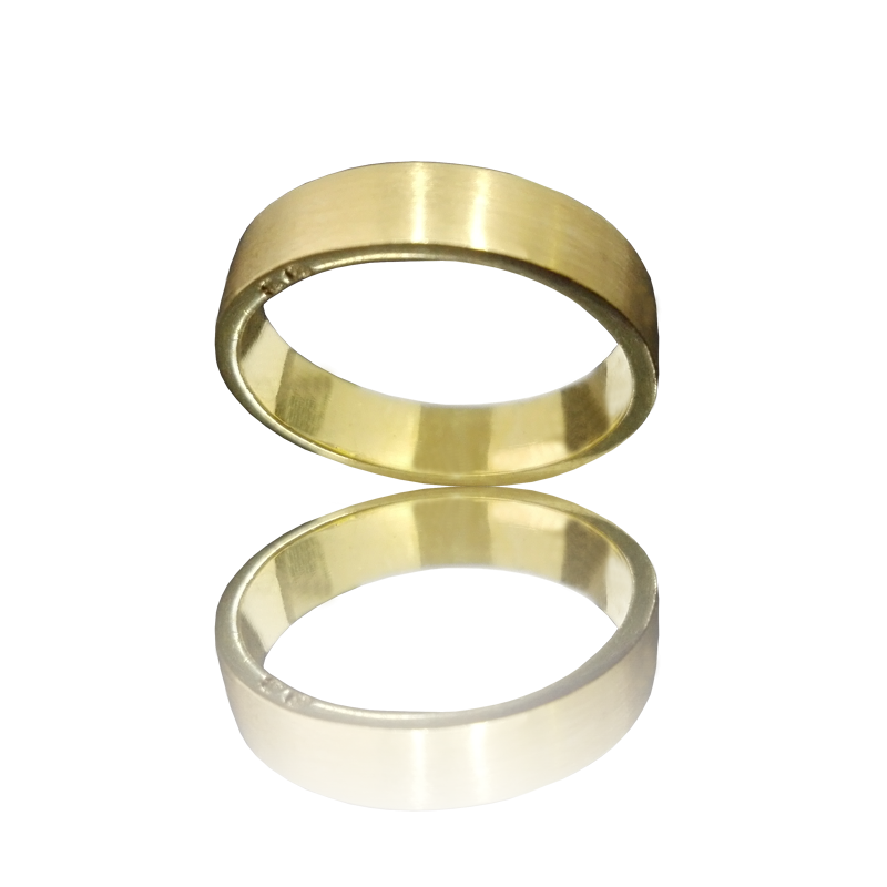 Gold wedding ring