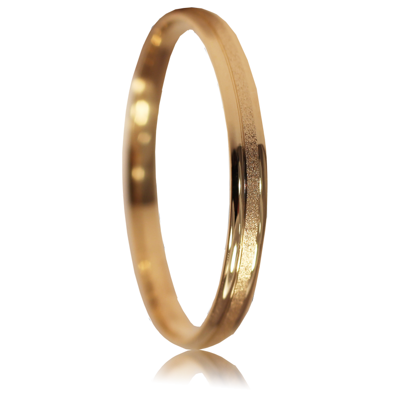 Yellow gold ring
