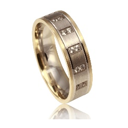 Bicolor gold wedding ring...